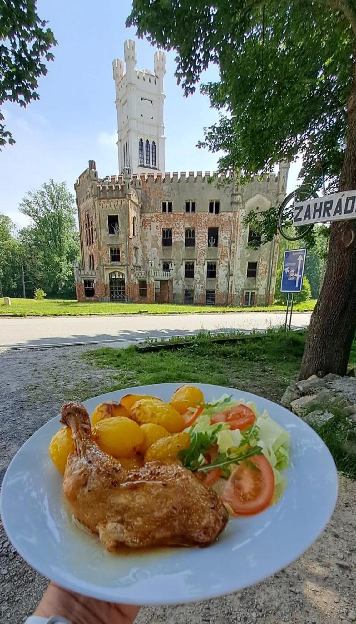 Pivovar A Penzion Grasel Cesky Rudolec Luaran gambar
